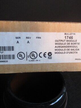 AB 1746-OX8 SER A REV A OUTPUT MODULE NEW OPEN BOX
